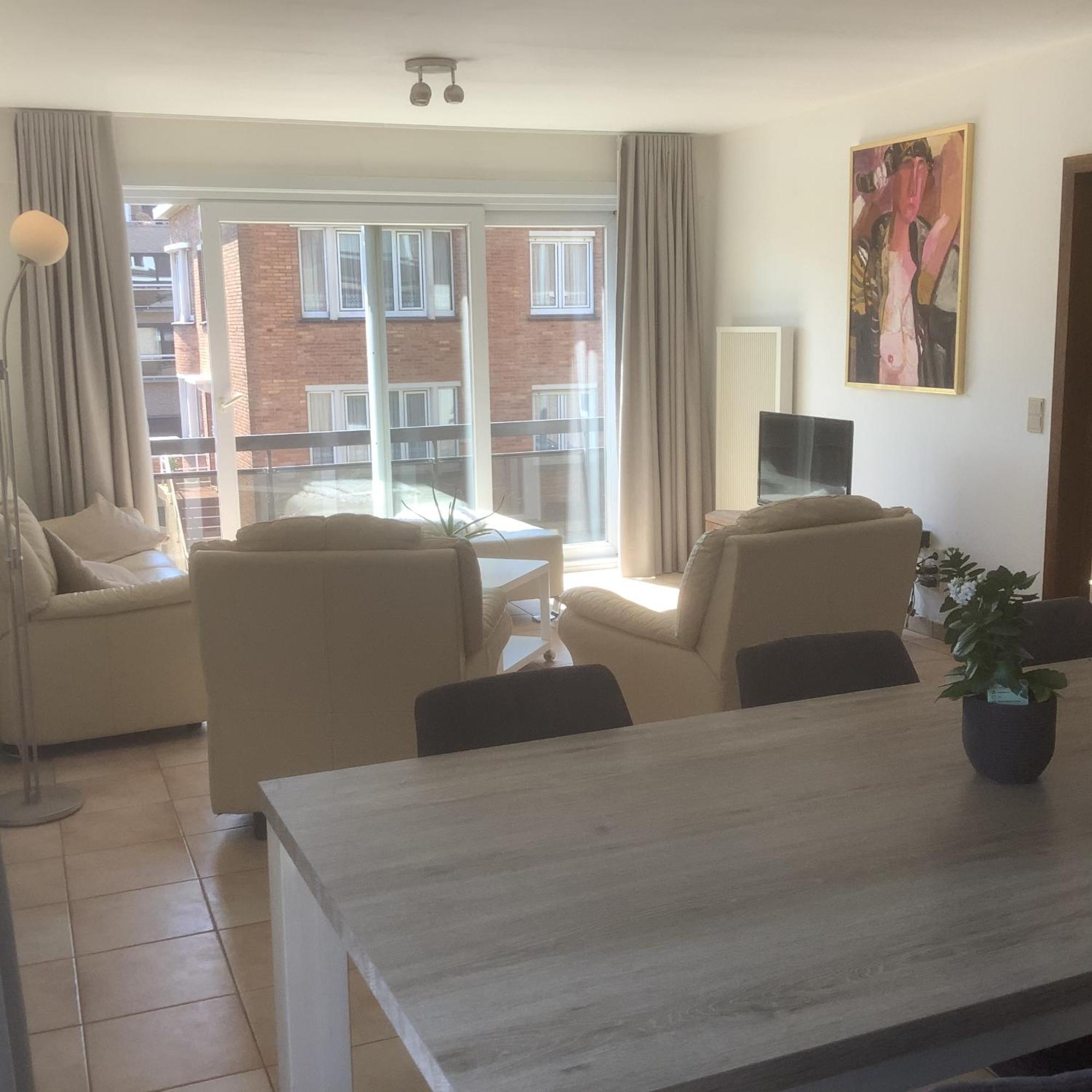 Ruim Zonnig Appartement Op 50M Van Strand Ostend Exterior photo